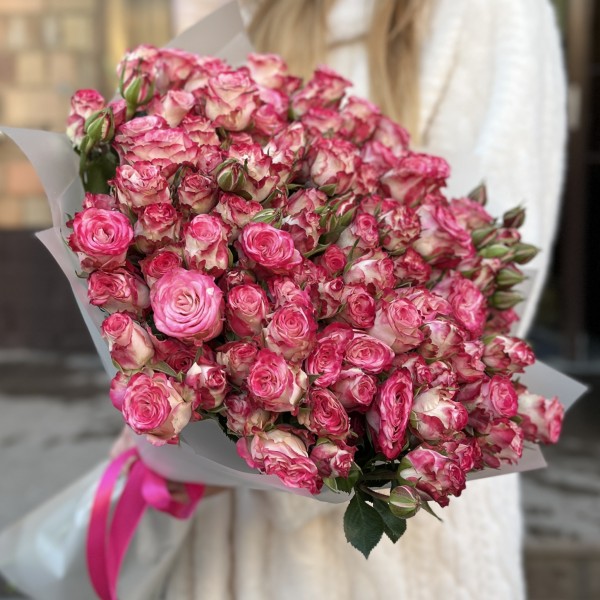 25 кустовых пионовидных роз Сансет Мэджик 60 см