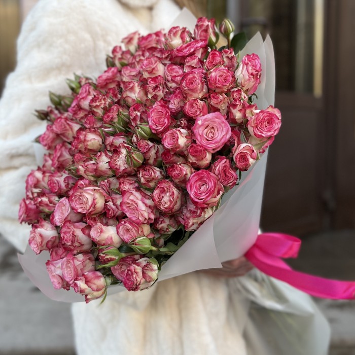 25 кустовых пионовидных роз Сансет Мэджик 60 см