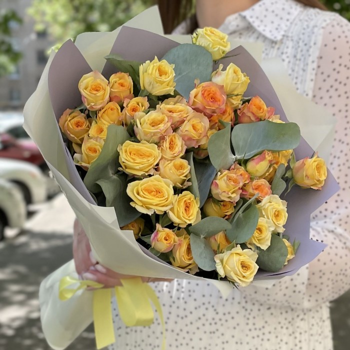 Букет роз Лэнд оф файр