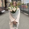 Букет роз и эустом Жемчужная свадьба