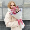 Букет сиреневых кустовых роз Жемчужная свадьба