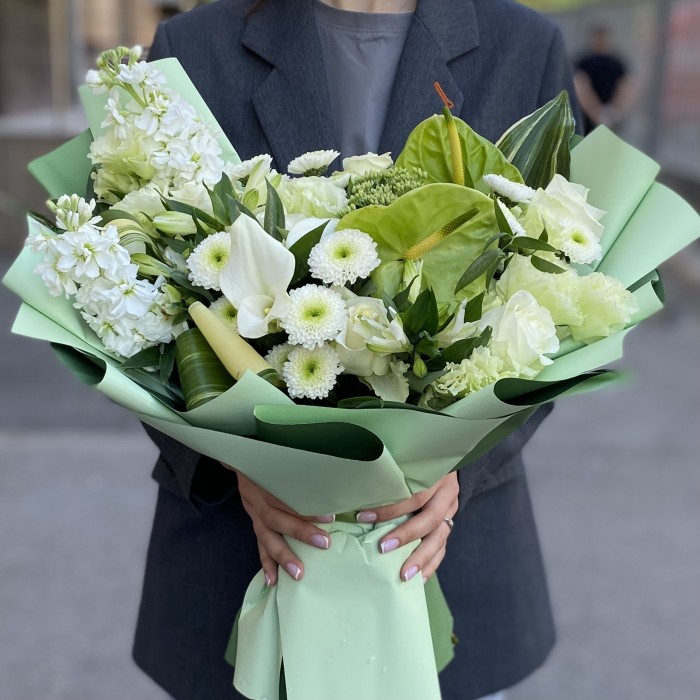 Букет Нежное Утро с антуриумом