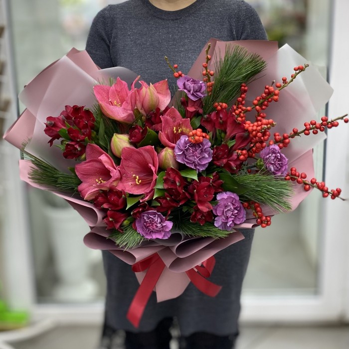 Букет Пламенный закат с амариллисом