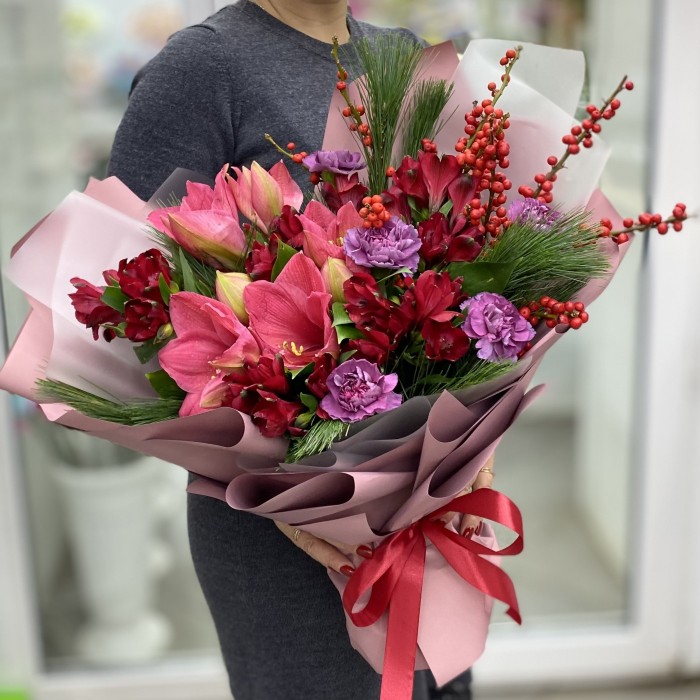 Букет Пламенный закат с амариллисом