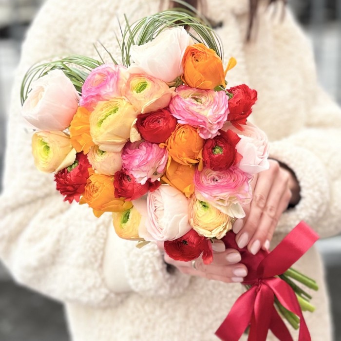 Букет Сердце с ранункулюсами