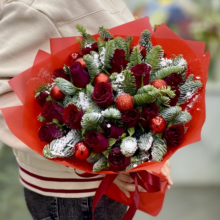 Букет Снежный нобилис с розами