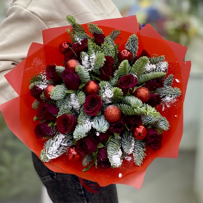Букет Снежный нобилис с розами