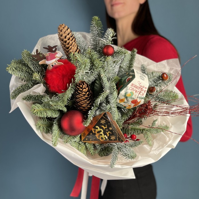 Новогодний букет с предсказаниями