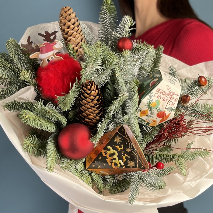 Новогодний букет с предсказаниями