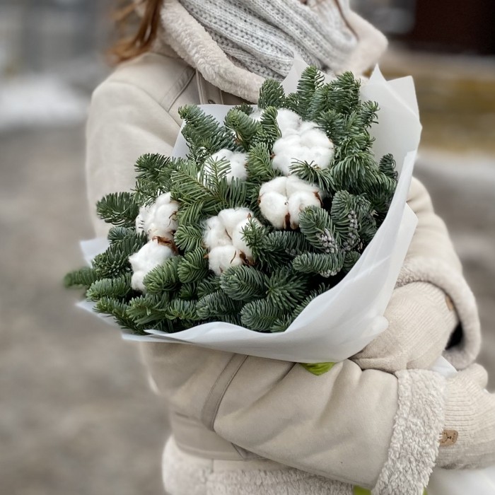 Букет белый хлопок с нобилисом