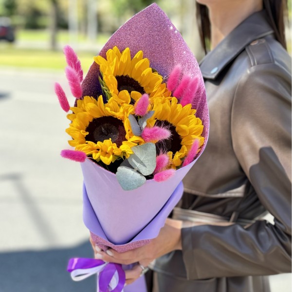 Букет Для девочки с подсолнухами