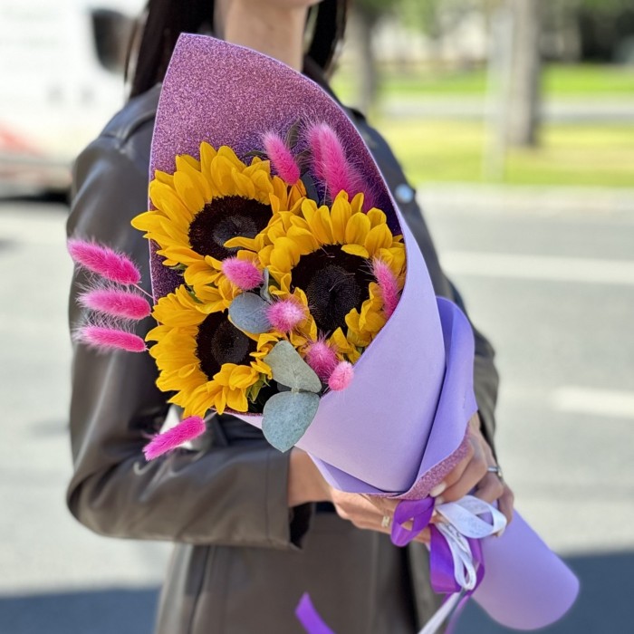 Букет Для девочки с подсолнухами