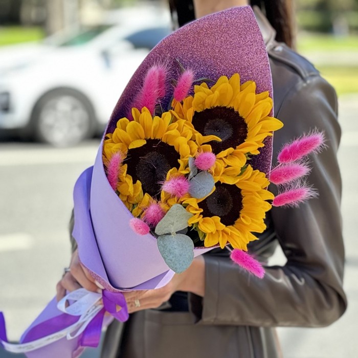 Букет Для девочки с подсолнухами
