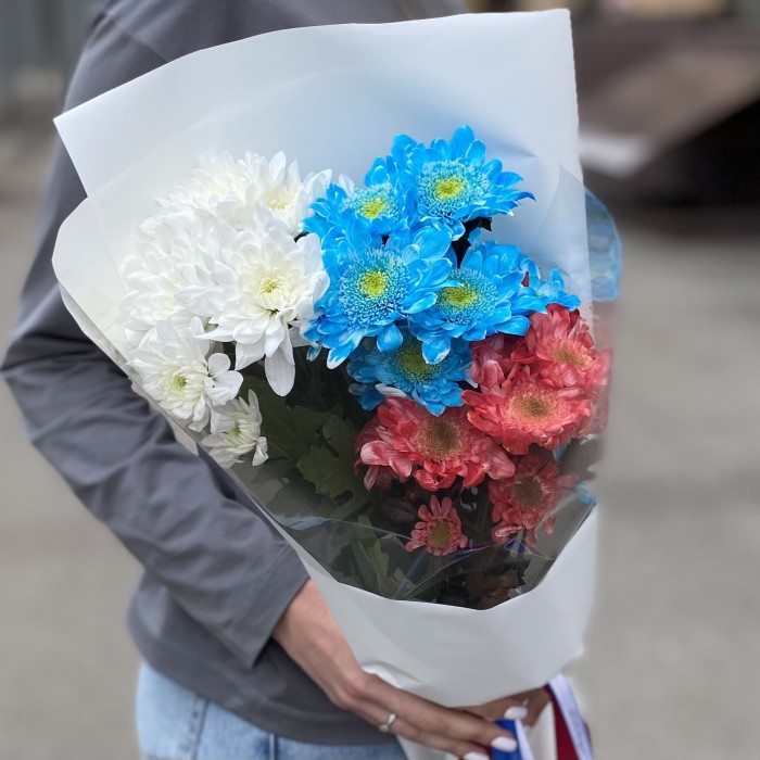 Букет хризантем Люблю Россию