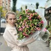 Букет из 101 розовой эустомы