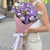 Букет из 11 бело-фиолетовых эустом