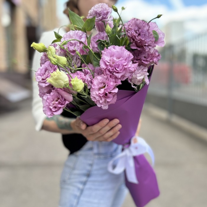 11 лавандовых махровых эустом
