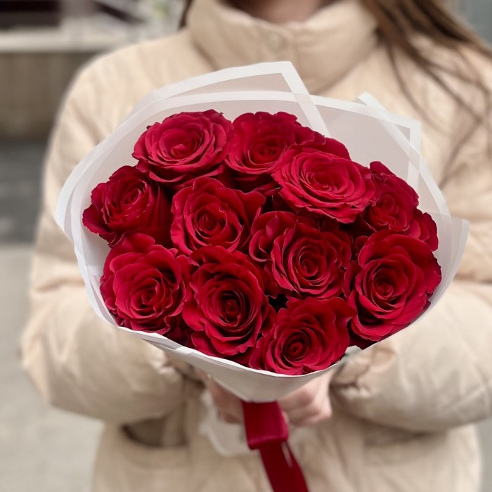 Букет из 11 красных роз 40 см