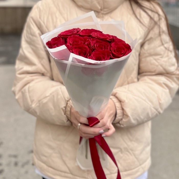 Букет из 11 красных роз 40 см