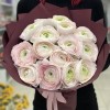 Букет из 15 Ранункулюсов