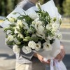 Букет из 15 белых эустом