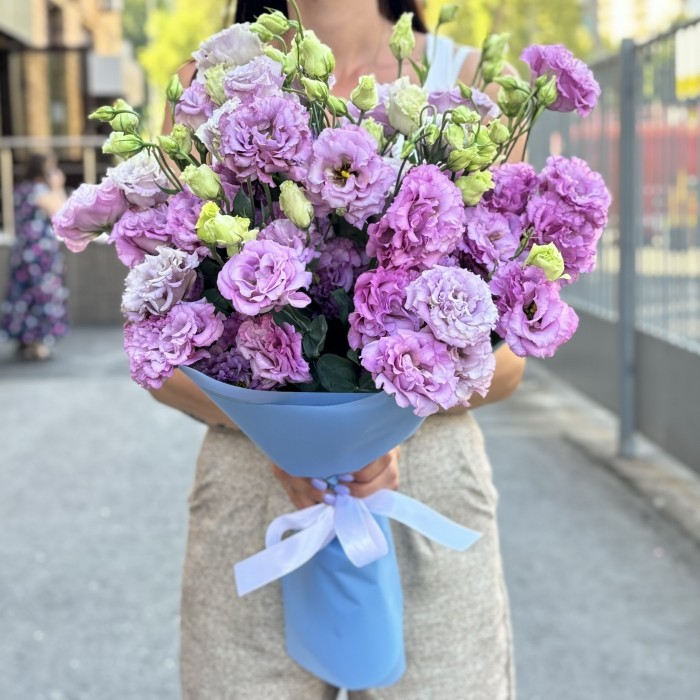 15 лавандовых махровых эустом