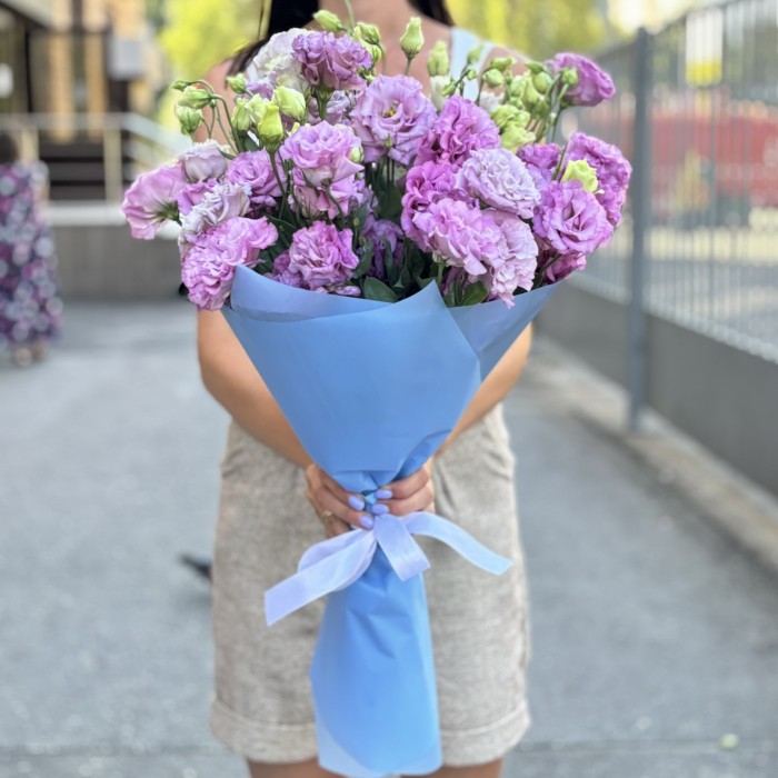 15 лавандовых махровых эустом