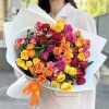 Букет из 15 кустовых и пионовидных роз mix