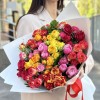Букет из 15 кустовых и пионовидных роз mix