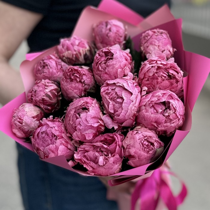 Букет из 15 пионов Александр-Эльза