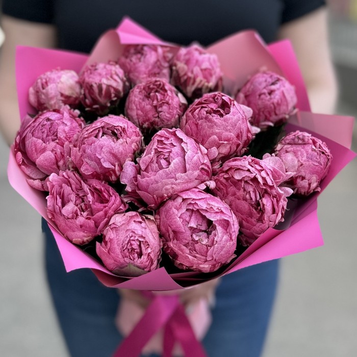 Букет из 15 пионов Александр-Эльза