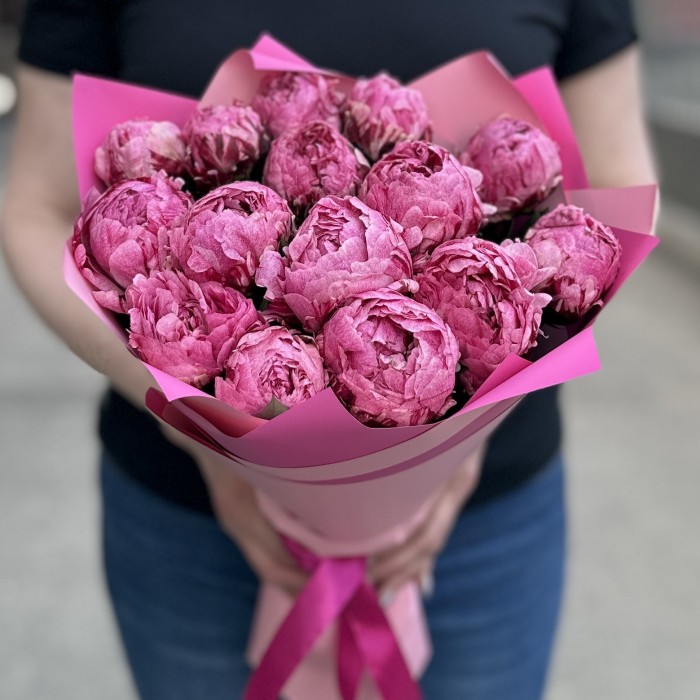 Букет из 15 пионов Александр-Эльза