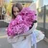 Букет из 15 пышных сиреневых роз Куинс Краун