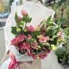 Букет из 15 розовых эустом