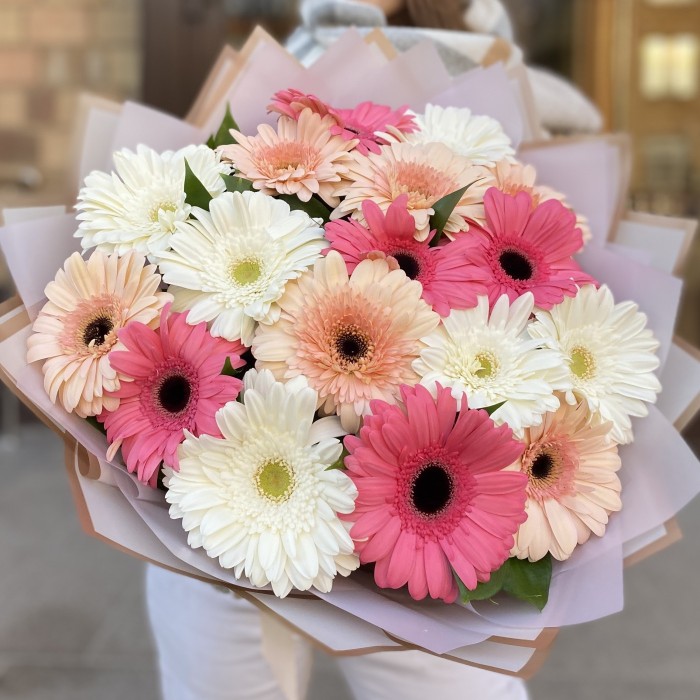 Букет из 17 гербер микс