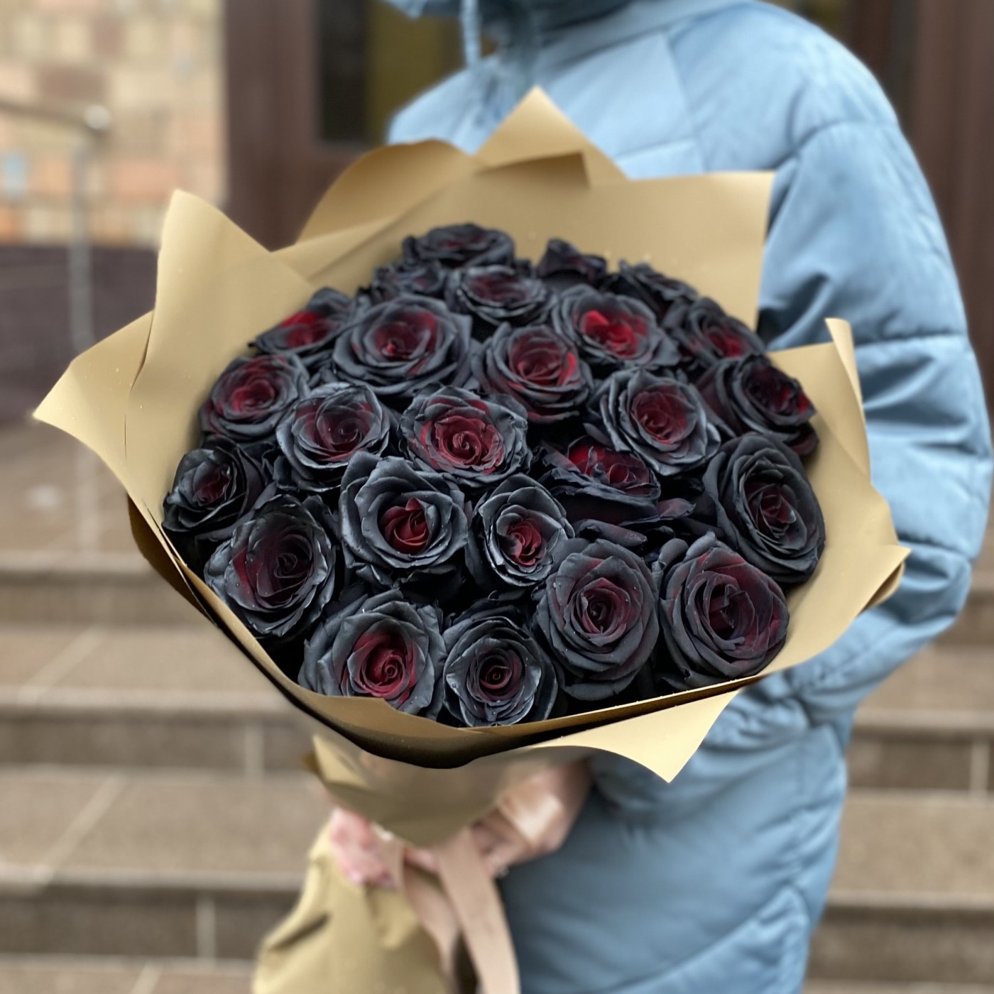 Букет из 25 черных роз | доставка по Москве и области