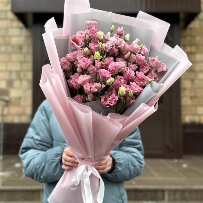 Букет из 25 нежных розовых эустом