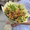 Букет из 25 оранжевых альстромерий