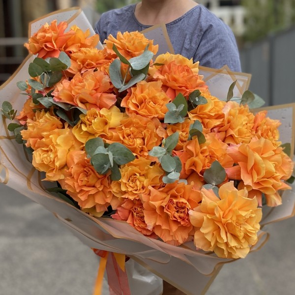 Букет из 25 пышных роз Фри Спирит