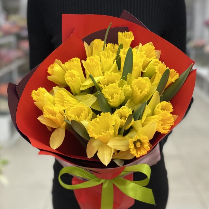 Букет из 25 желтых нарциссов