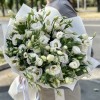 Букет из 35 белых эустом
