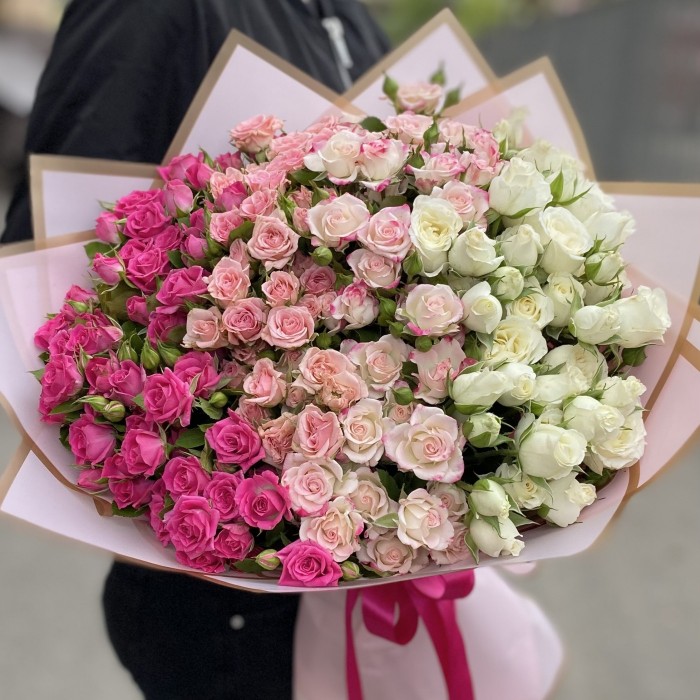 Букет из 35 кустовых роз Эмоции Любви