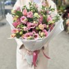 Букет из 35 розовых эустом