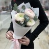 Букет из 3 Ранункулюсов Ханой с эвкалиптом