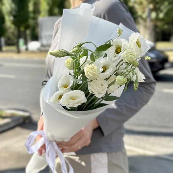 Букет из 3 белых эустом