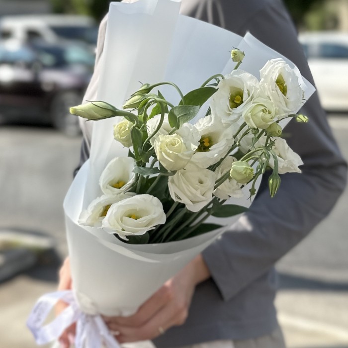 Букет из 3 белых эустом