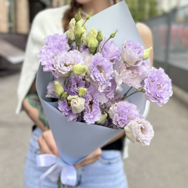 Букет из 3 лавандовых махровых эустом