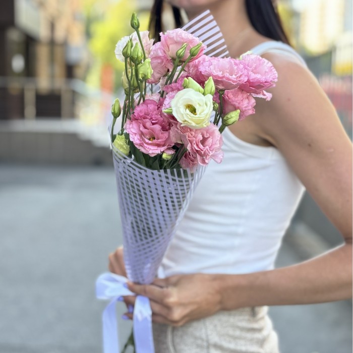 Букет из 3 махровых розовых эустом