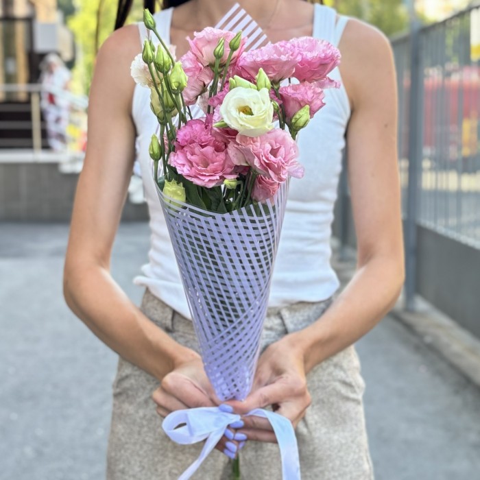 Букет из 3 махровых розовых эустом