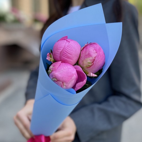 Букет из 3 пионов Флеминг